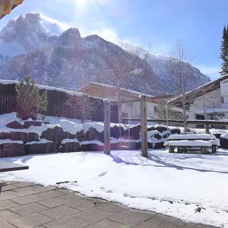 Apartment Laerchehus Ost By Interhome Kandersteg